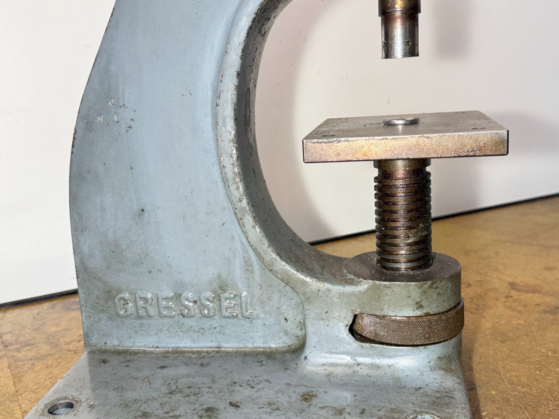 Tutti gli attrezzi: Presse Gressel Werkstattpresse Kniehebelpresse – Usato da Boswil venduto da ABLagerBoswil 4