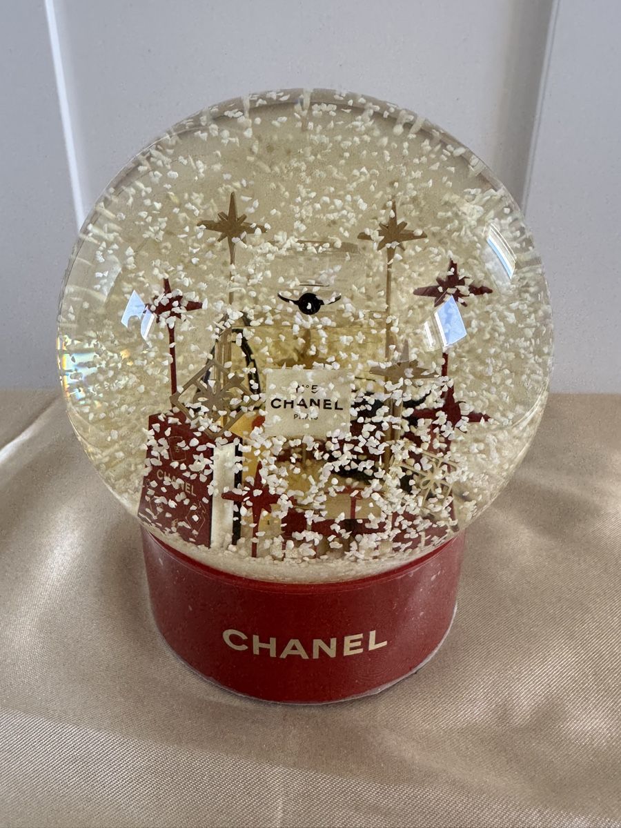 Toutes les décorations: Chanel Schneekugel Rot – Neuf (Voir description) à Bern par Blueangel6 5