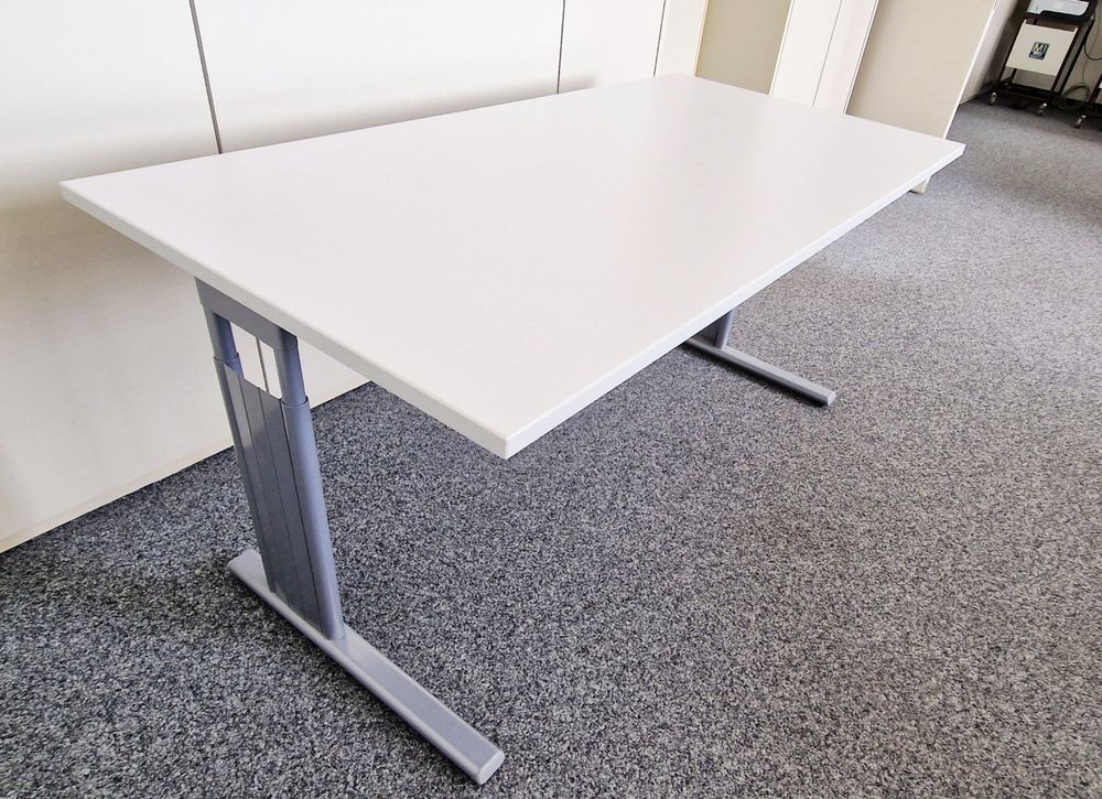 Buro Schreibtisch Gebraucht