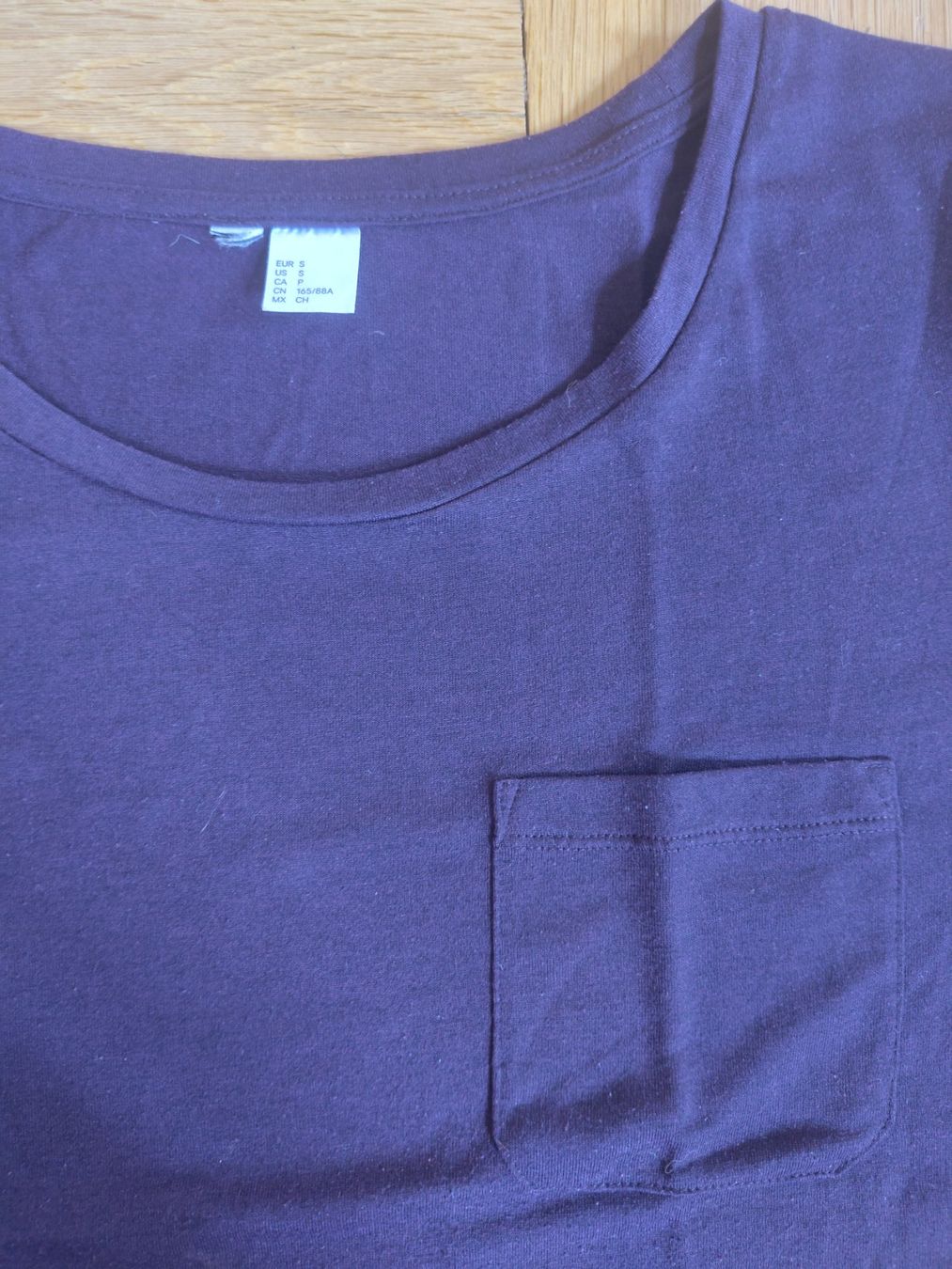 H&M Lotti di vestiti: T-Shirt 4x – Usato da Bern venduto da Linii 1