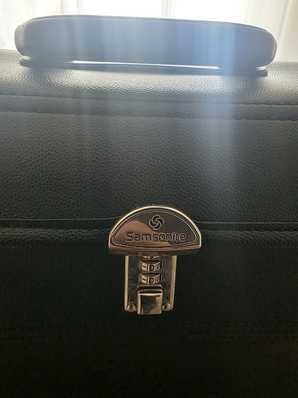 Samsonite Portafogli: Portefeuille Samsonite noir en cuir, modèle compact, – Usato da Chavannes-près-Renens venduto da Magno3620 3