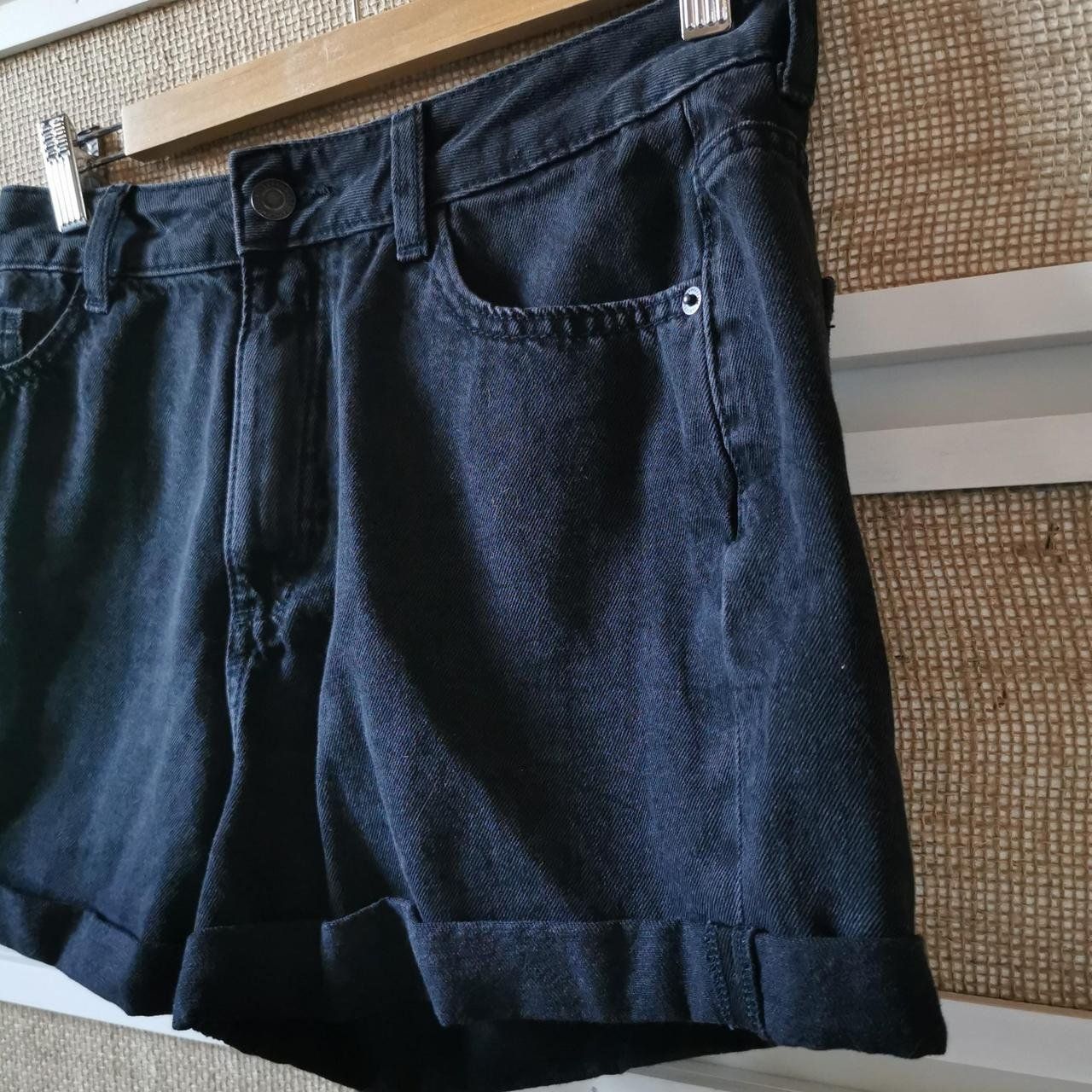 C&A Jeans: Schwarze Jeans-Shorts CLOCKHOUSE, NEU – Neu (gemäss Beschreibung) aus Ringgenberg BE von Vinyl.Love 2