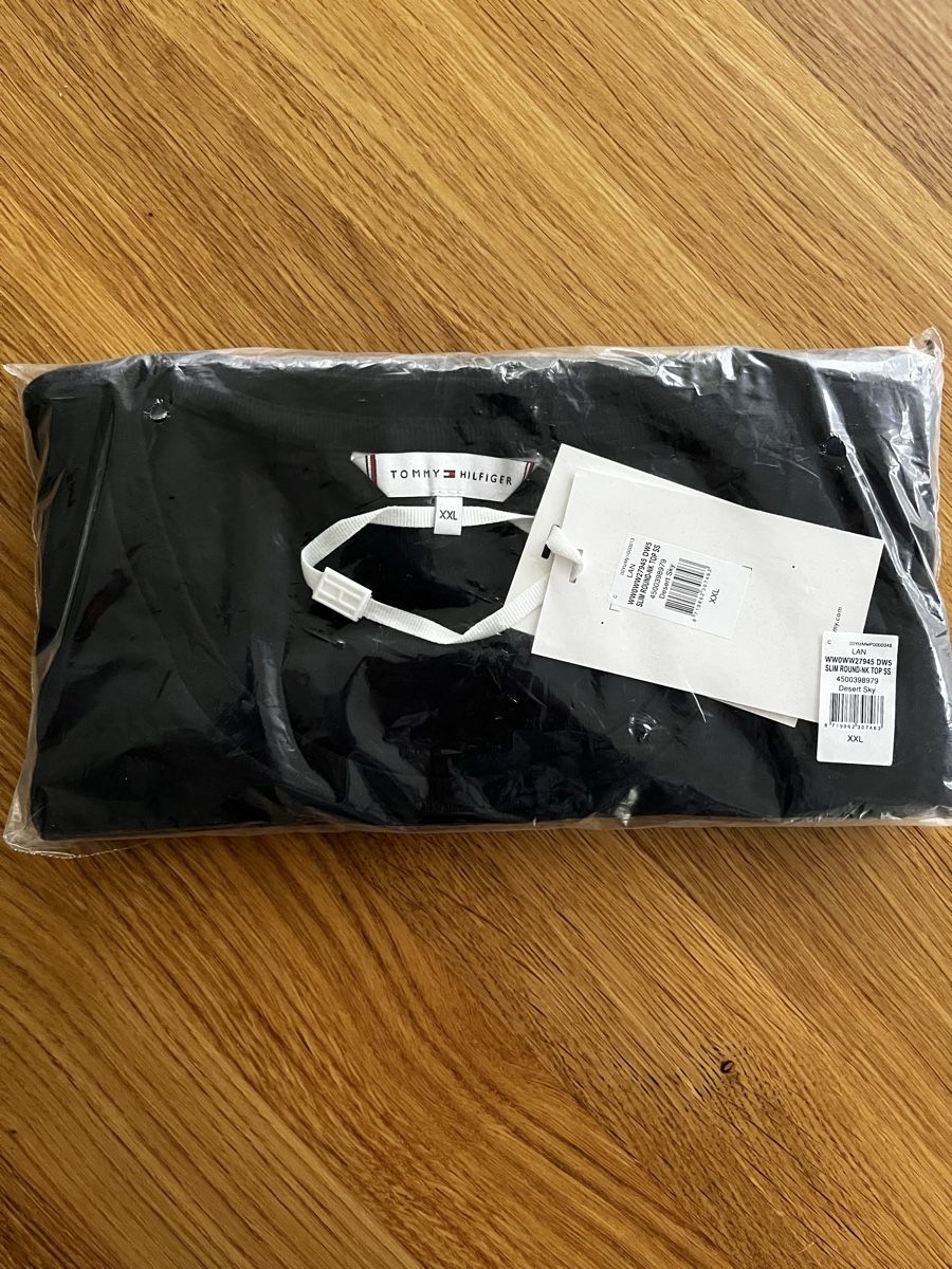 Tommy Hilfiger T-shirt: Baumwoll Damenshirt von Tommy Hilfiger – Nuovo e nell'imballaggio originale da Rothrist venduto da taysha