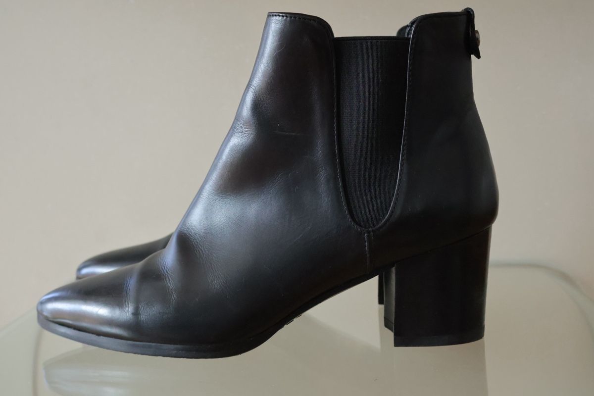 Stuart Weitzman Scarpe da donna: Stiefel Stuart Weitzman Leder Schwarz Groesse 36 – Usato da Galgenen venduto da Vintluxe 1
