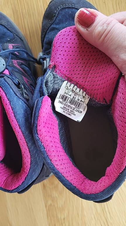 Lowa Scarpe da uomo: Lowa Wanderschuhe Gr. 31 – Usato da Gettnau venduto da Federwind 1