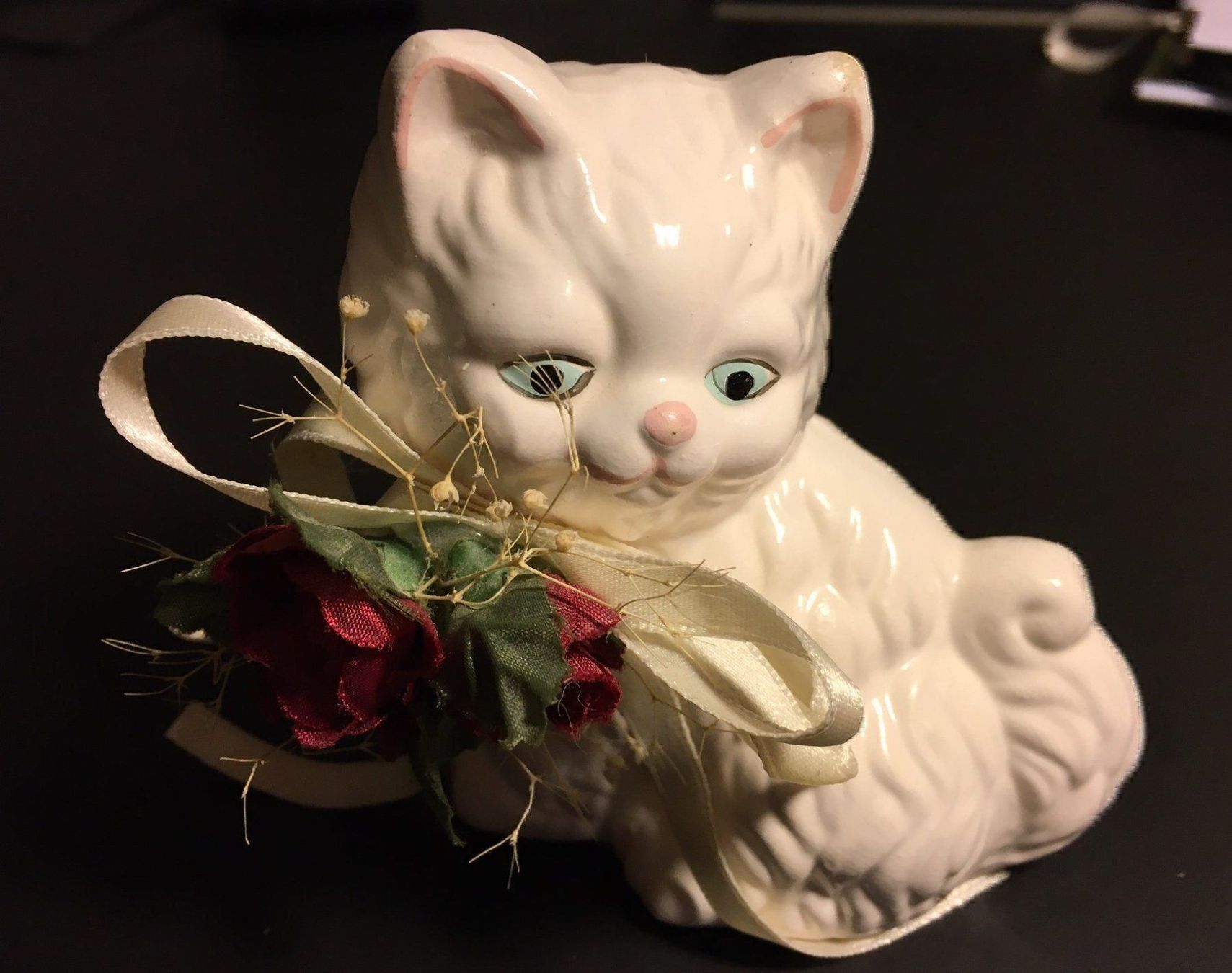 Statuette: Kleine Katze Figur Keramik Deko – Usato da Hinwil venduto da RomRay
