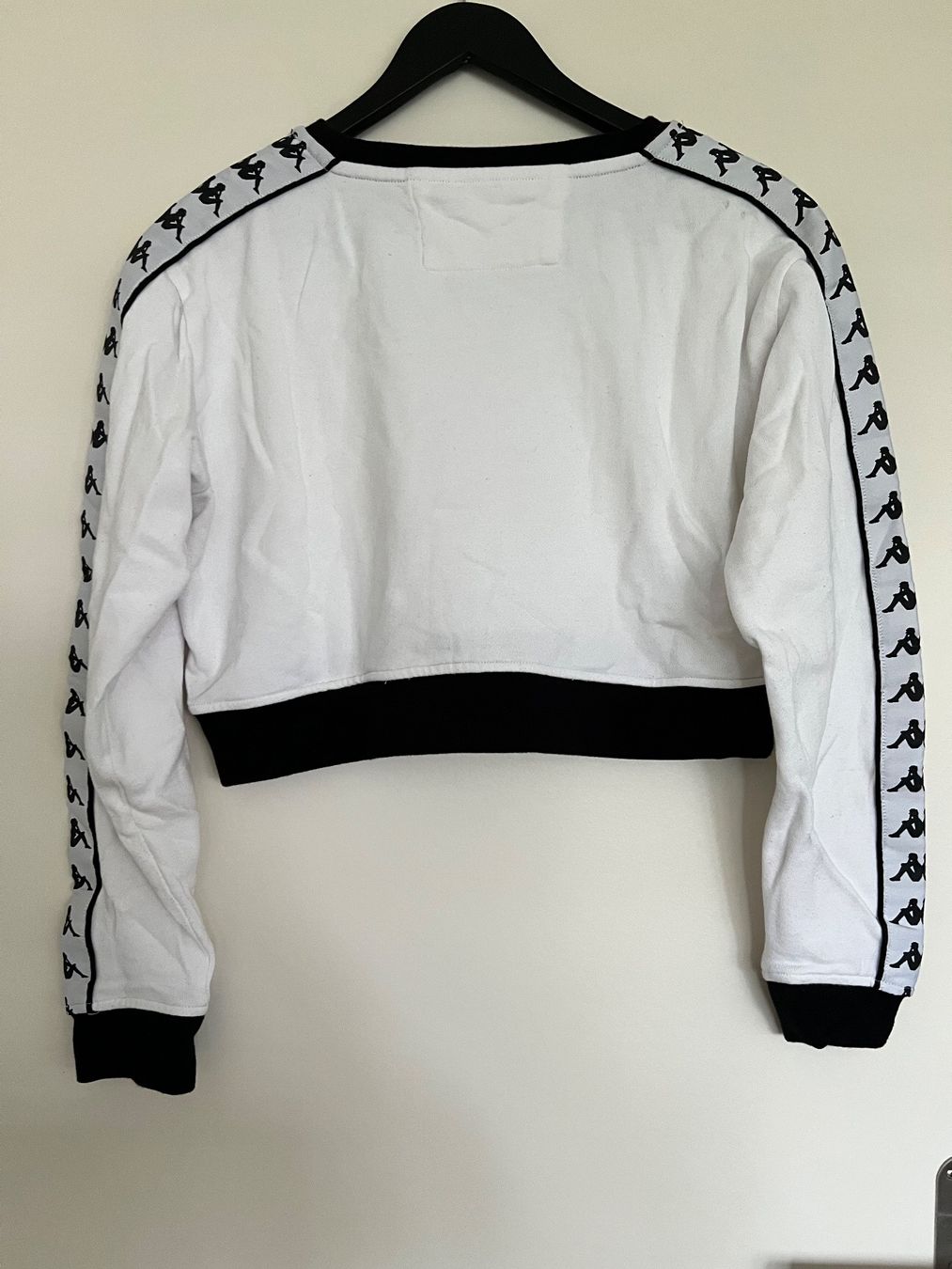 Kappa Maglioni & Felpe: Kappa cropped Sweatshirt / grösse L – Usato da Effretikon venduto da YaMn 2