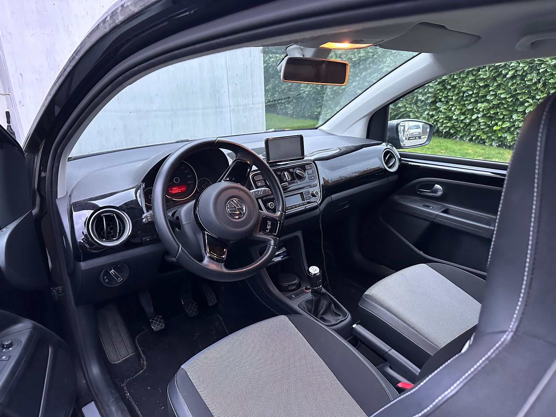 VW Autos: VW Up 1.0 MPI 55kW – Gebraucht aus Glattfelden von lia_hy5d 6