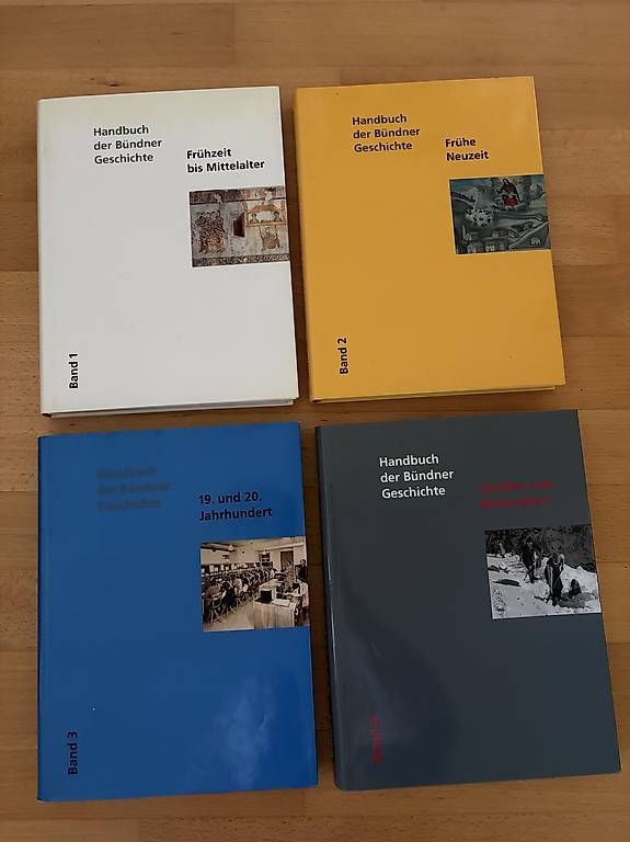 Libri: Handbuch der Bündner Geschichte  4 Bände – Usato da Biel-Benken BL venduto da AngiSchaefer
