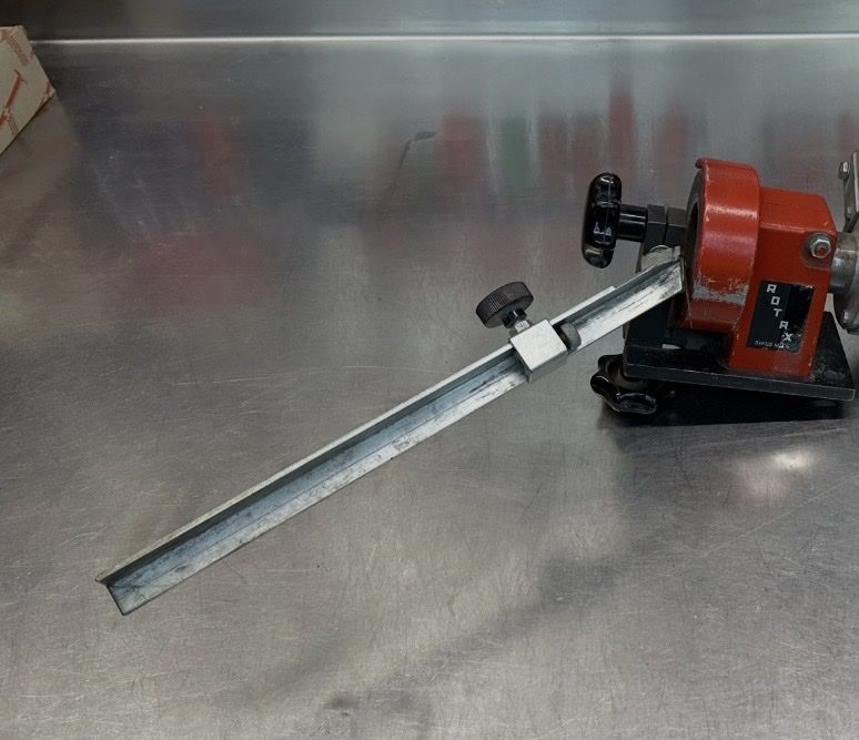 Metabo Smerigliatrici & Lucidatrici: Rotax Bohrerschleifmaschine – Usato da Schwende venduto da weesli 8