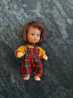 Vintage - Puppe mit Kleidung so wie früher