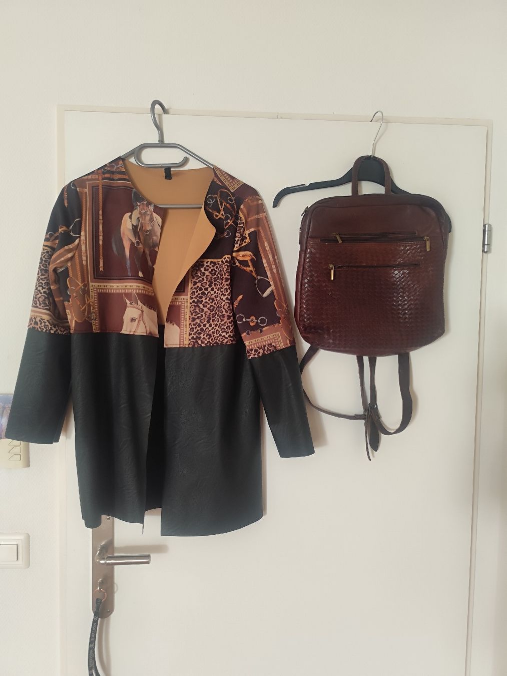 Lotti di vestiti: Damen Blazer M + Lederrucksack braun – Usato da Zürich venduto da Claudia_Zueri