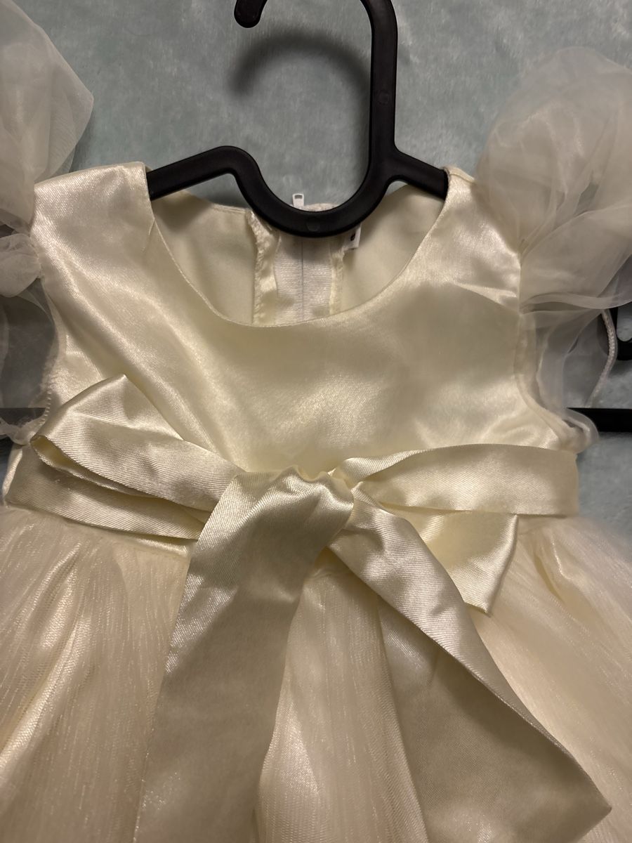 Vestiti & Gonne: Baby wedding dress – Usato da Confignon venduto da Second_Hand_Ch 6