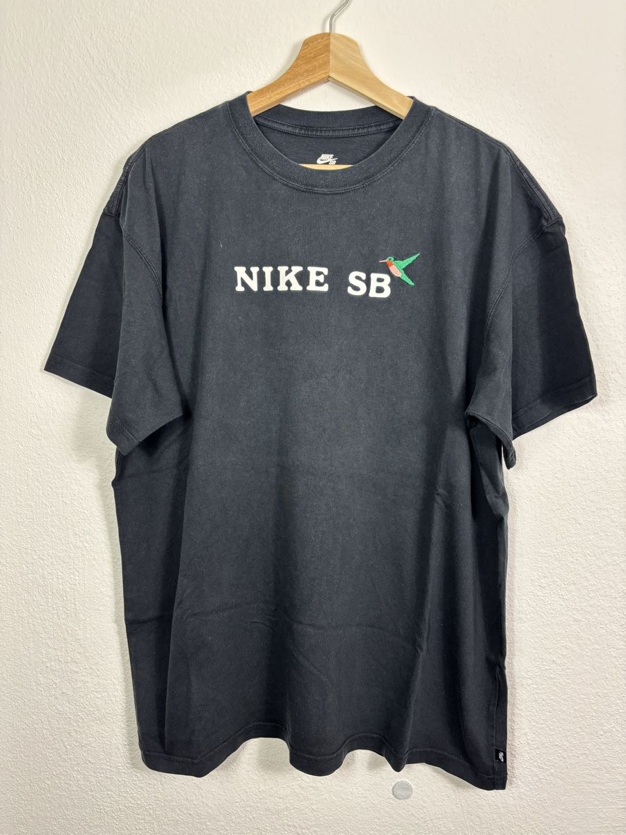 Nike T-Shirts: Nike Shirt – Gebraucht aus Solothurn von skillsine