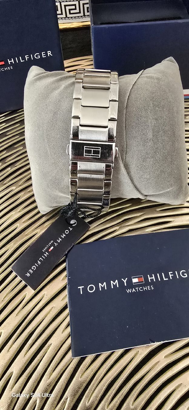 Tommy Hilfiger Uhren: Tommy Hilfiger Uhr – Gebraucht aus St. gallen von dan005 4