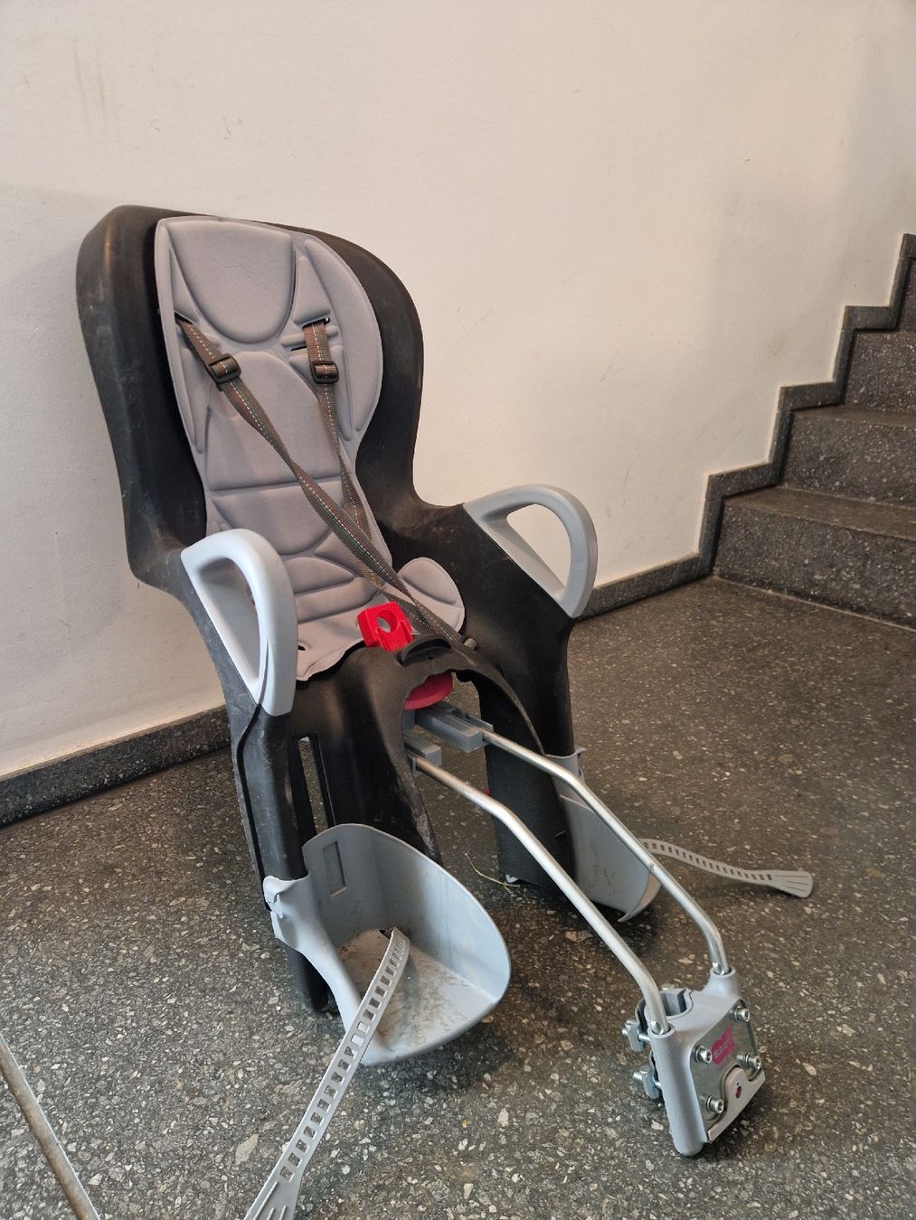 Seggiolini per auto: Kindersitz OK Baby – Usato da Riehen venduto da Zwara