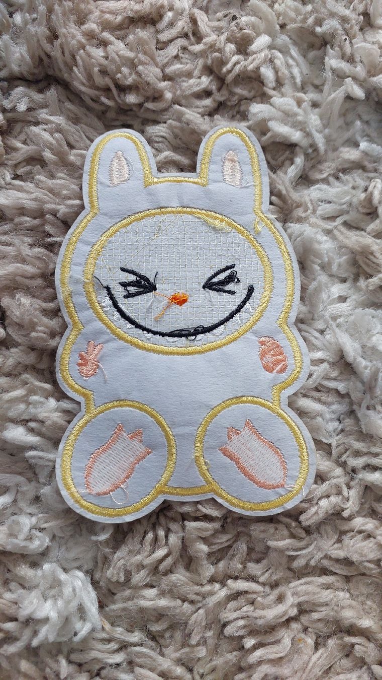 Patches: Niedlicher Labubu Aufnäher gelb – Neu und originalverpackt aus Hittnau von Razorback_1971 3