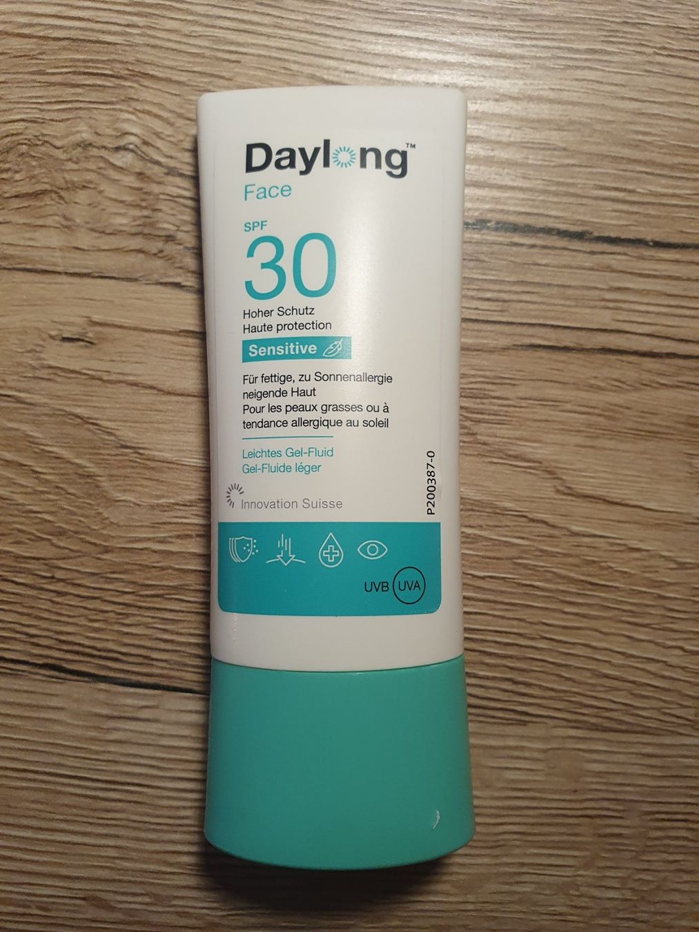 Cura del viso: Daylong Face – Nuovo e nell'imballaggio originale da Moosseedorf venduto da Sonnenschein..