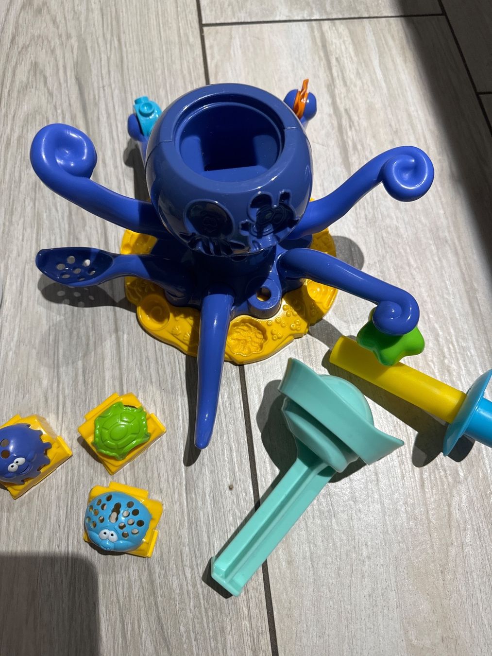 Play-Doh Giocattoli: Riesiges Play doh set einiges praktisch neu – Nuovo (secondo la descrizione) da Dittingen venduto da Estrella46 6