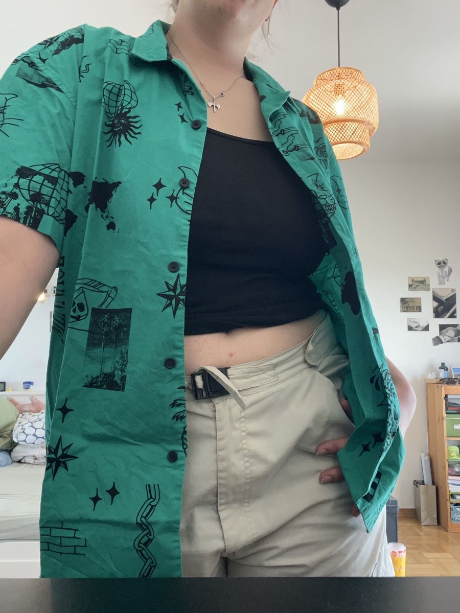 Hemden: Chemise Mennace verte – Gebraucht aus Renens VD von Leauize