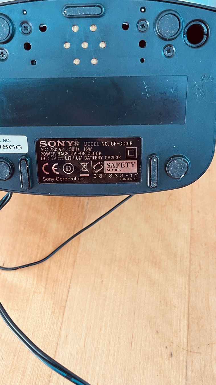 Sony Sveglie: Sony Dream Machine ICF-CD3IP Radiowecker mit CD Player – Usato da Thun venduto da BanjoDan 5