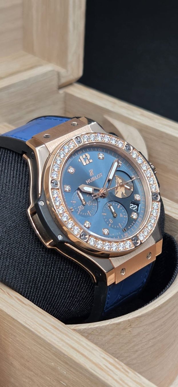 Hublot Orologi: Hublot – Nuovo e nell'imballaggio originale da La Chaux-de-Fonds venduto da curtitswisswatches 3