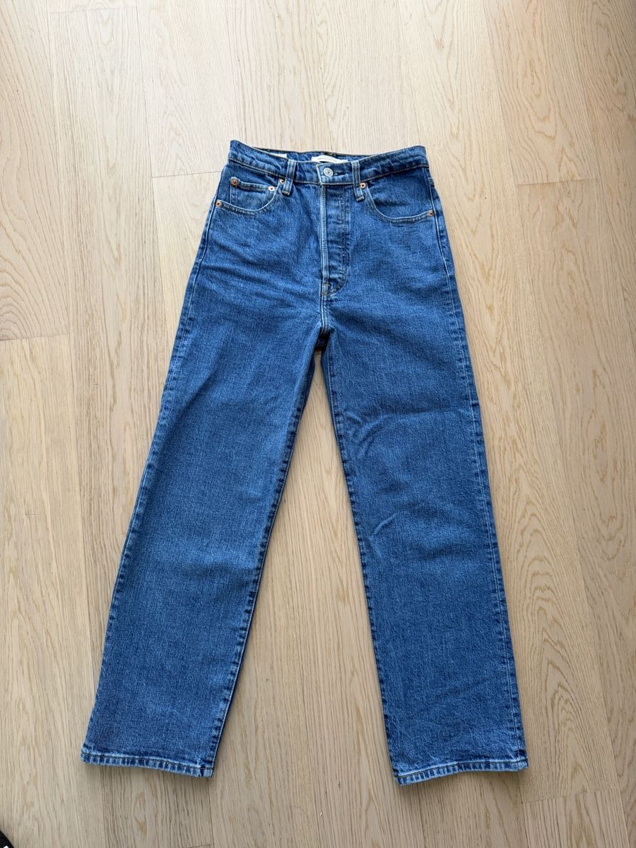 Levi's Jeans: Levis Ribcage Straight Gr.26 – Usato da Therwil venduto da srosselli