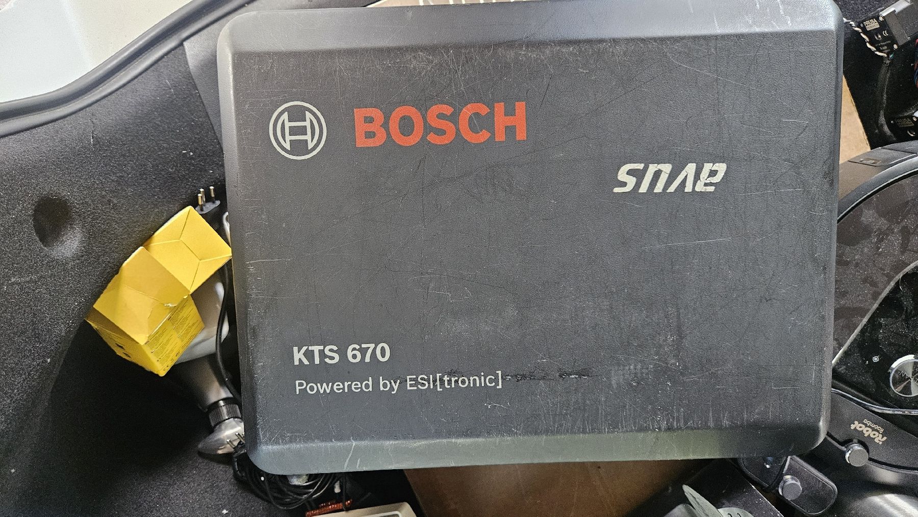 Bosch Misurare: BOSCH KTS 670 diagnostic device with case and cables – Difettoso da Sachseln venduto da laz_65cg