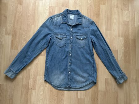 H&M Jeanshemd Grösse S hellblau neuwertig