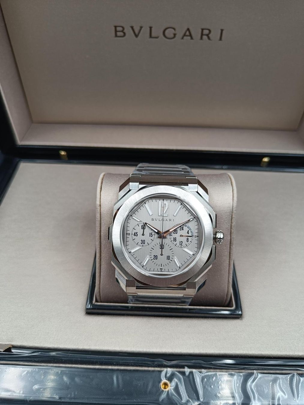 Bulgari Orologi: BVLGARI "OCTO FINISSIMO CHRONOGRAPH GMT" 43 MM – Nuovo (secondo la descrizione) da Luzern venduto da EdiGem 2