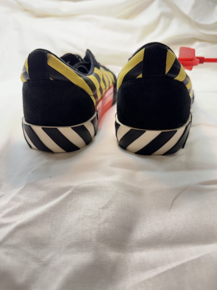Off-White Scarpe da uomo: Off-White Low Vulcanized – Nuovo (secondo la descrizione) da Neuchâtel venduto da jul_rq89 2
