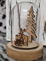 Weihnachts Deko aus Holz in Glasglocke mit LED