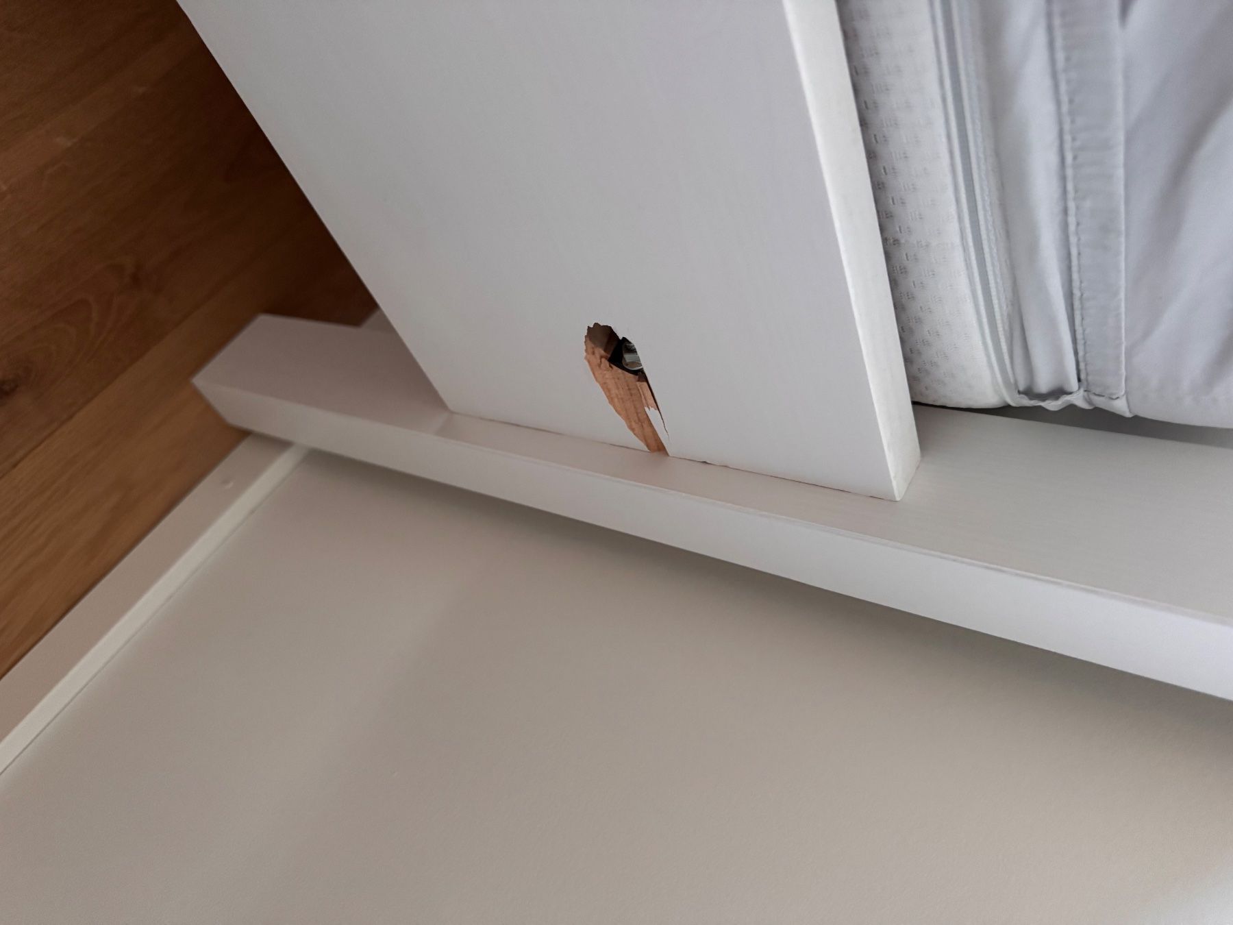 Ikea Betten: IKEA Hemnes 160x200 Bett – Gebraucht aus Zürich von Marieannaelle 5