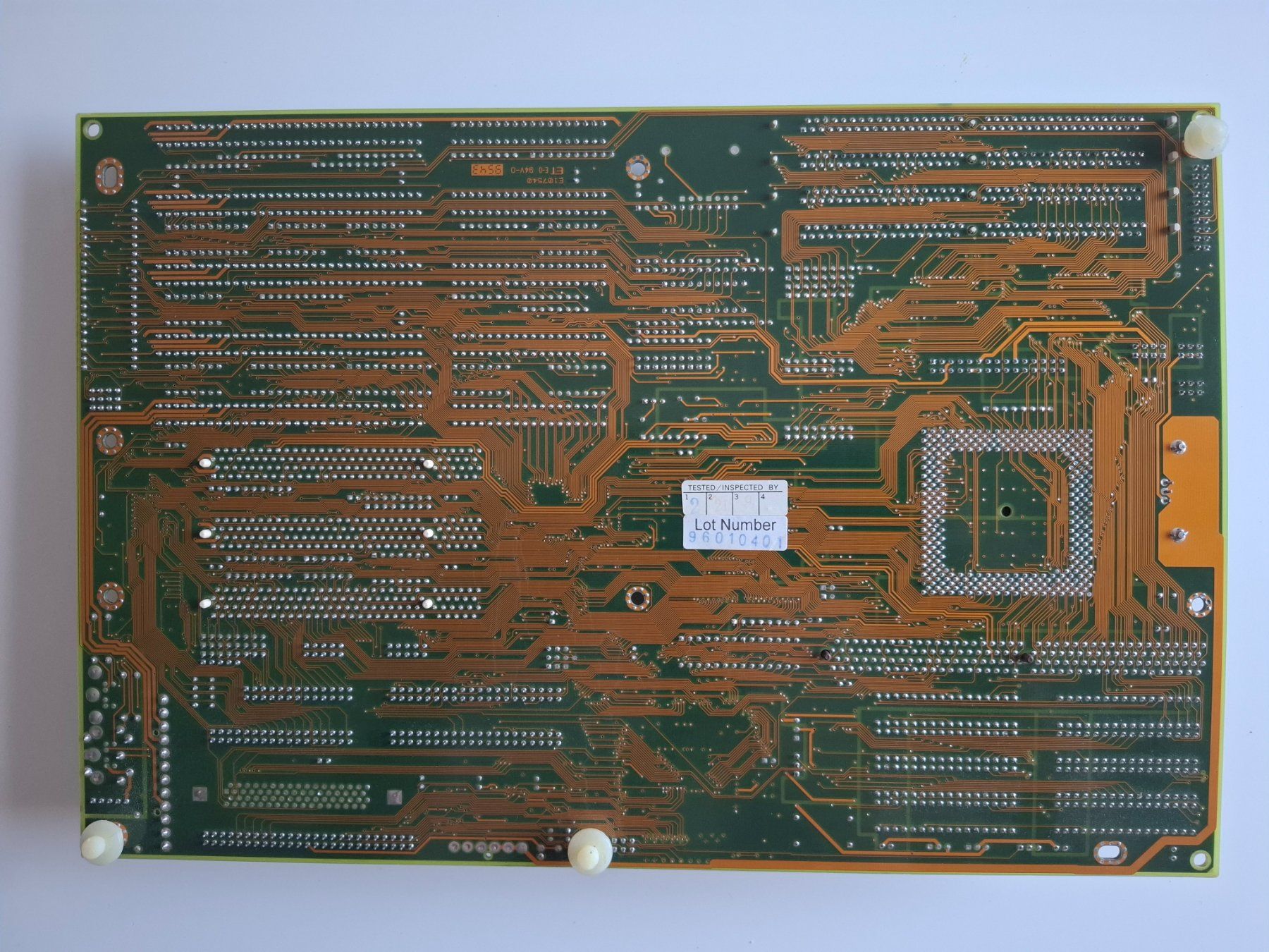 Cartes mère: Vintage Mainboard Socket 7 Iwill P54TS Rev 1.1 + Pentium – D'occasion à Schaffhausen par R_Muzh 4