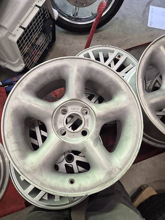 Ford Cerchioni: Originalfelgen Ford Escort Cosworth – Usato da Dättlikon venduto da man_ct9m 1