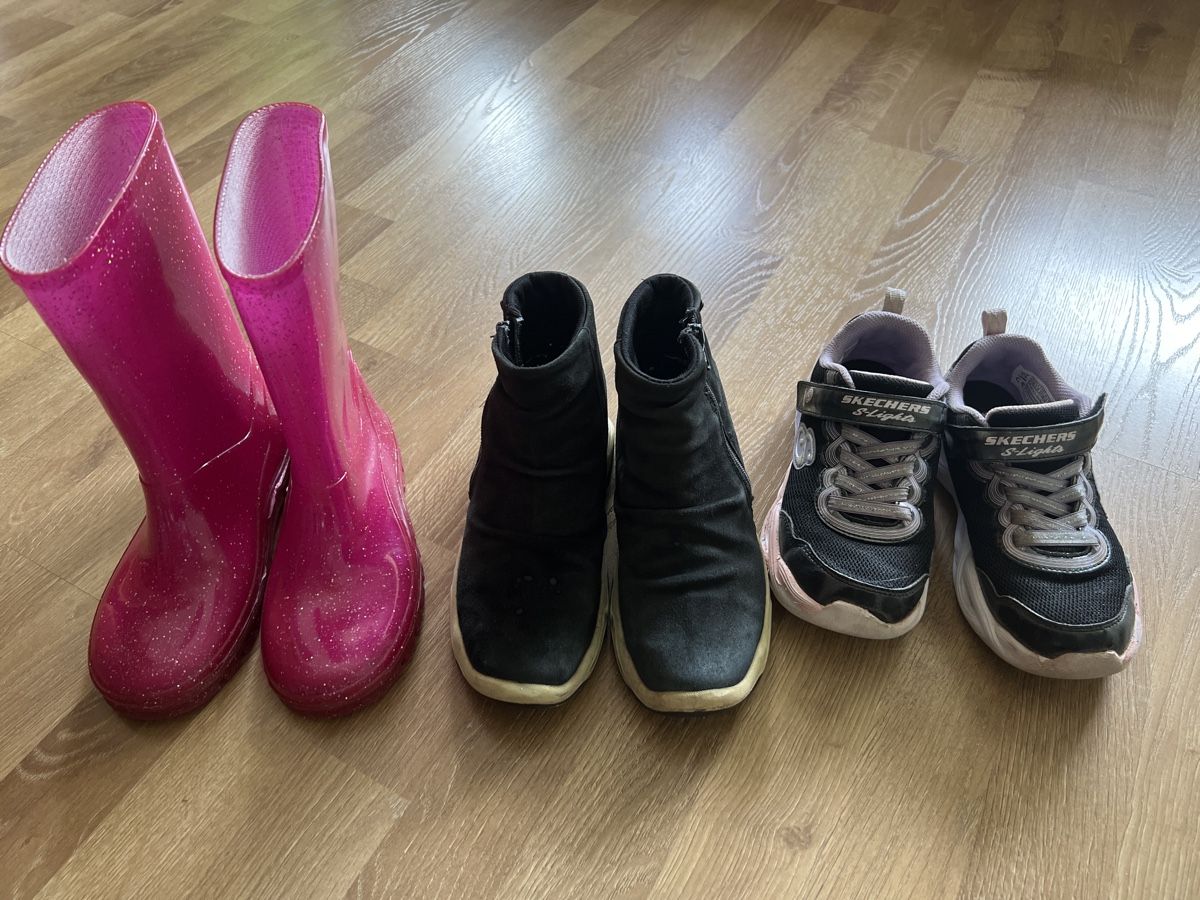 Schuhe für Mädchen: Schuh-Paket Mädchen, Gr. 33 – Gebraucht aus Zuchwil von Commander0