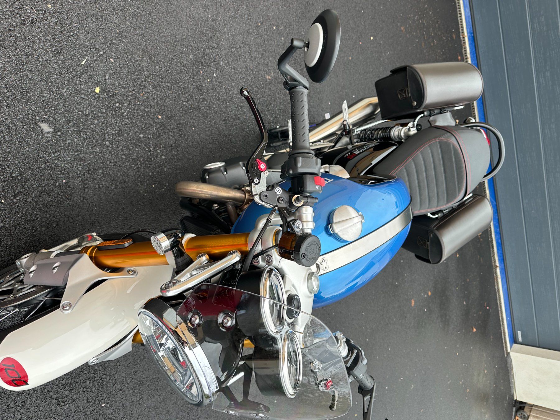 Triumph Strada: Triumph Thruxton 1200 RS spécial edition – Usato da Cugy venduto da pierreburton70 4