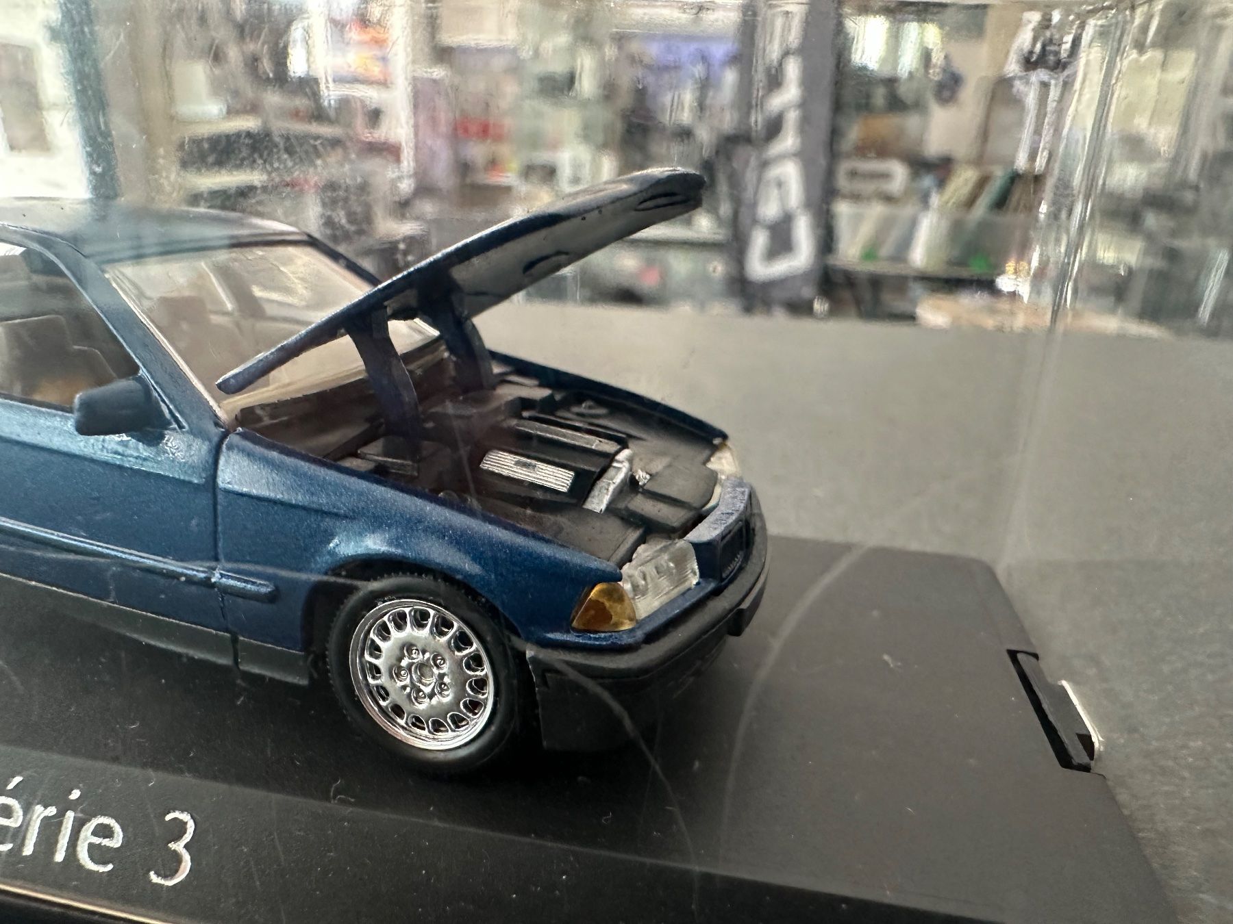 BMW Modellautos: solido 1:43 BMW Serie 3 1521 Blu – Gebraucht aus Chiasso von Carrara-Modellismo 1
