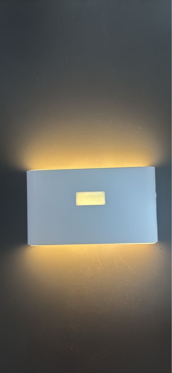 Lampade: Veilleuse rectangulaire à détecteur de mouvement  – Nuovo (secondo la descrizione) da Grandcour venduto da tah_wxv8