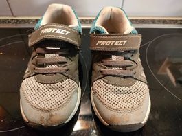 Turnschuhe zu verkaufen