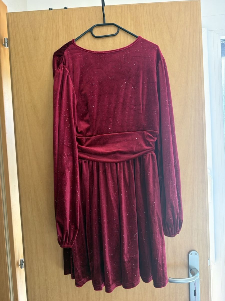 Shein Robes: robe shein  – Neuf (Voir description) à Sion par tatiana.1508 2