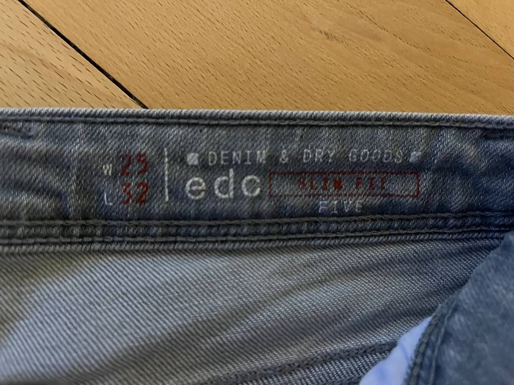 Jeans: Esprit Jeans grau 25/32 wie neu – Gebraucht aus st.gallen von knuud 2