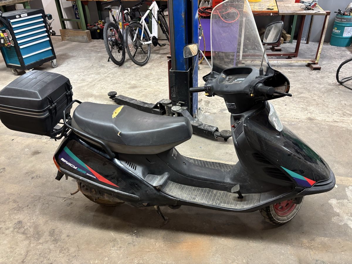 Honda Strasse: Roller – Defekt aus Oberhallau von reli75 2