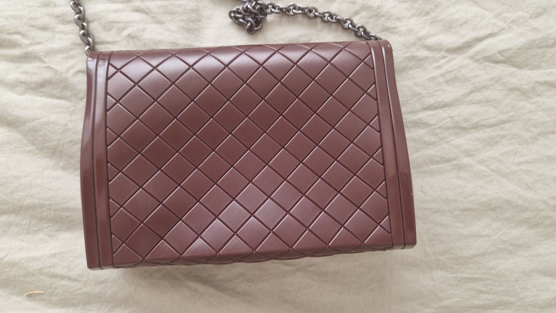 Navyboot Borse da donna: Navyboot Tasche Kette Silikon Bordo – Usato da Erlinsbach SO venduto da ULIKH 2