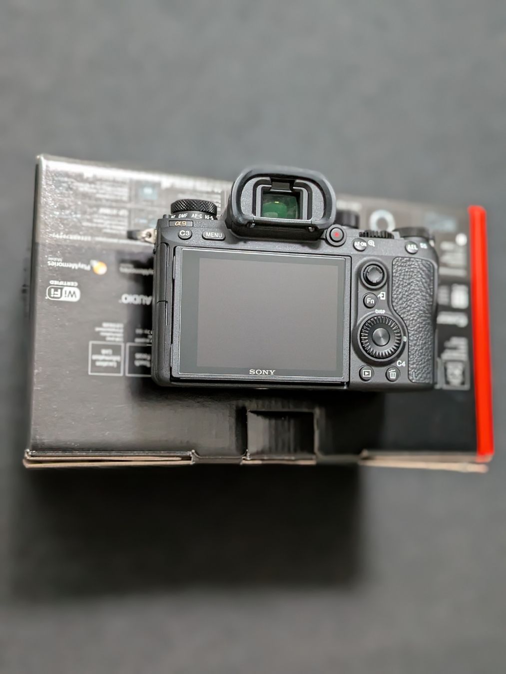 Sony Fotocamera: Sony Alpha 9 Camera Body – Nuovo (secondo la descrizione) da Baar venduto da zah_6f9l 2