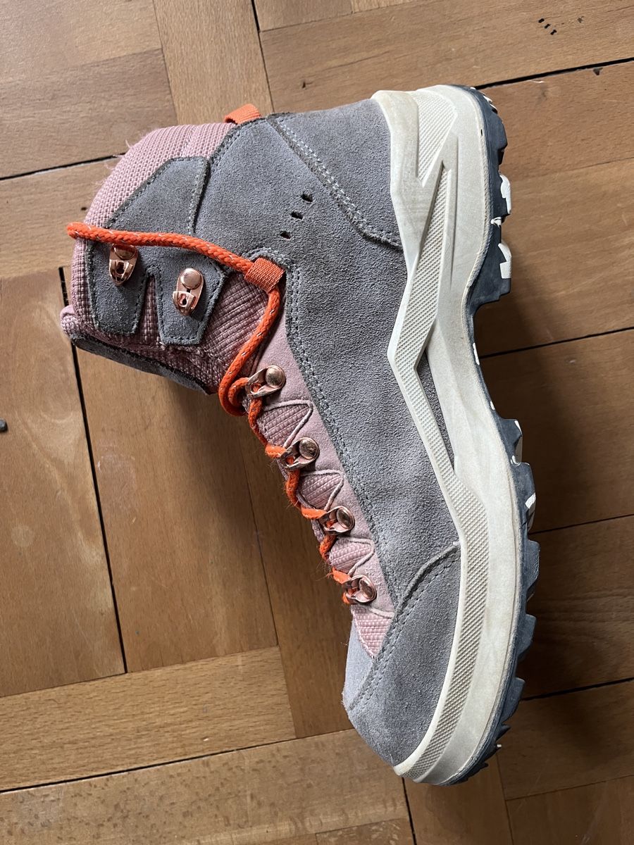 Lowa Scarpe da uomo: Namuk Wanderschuhe 38 – Usato da Zürich venduto da gabid 1