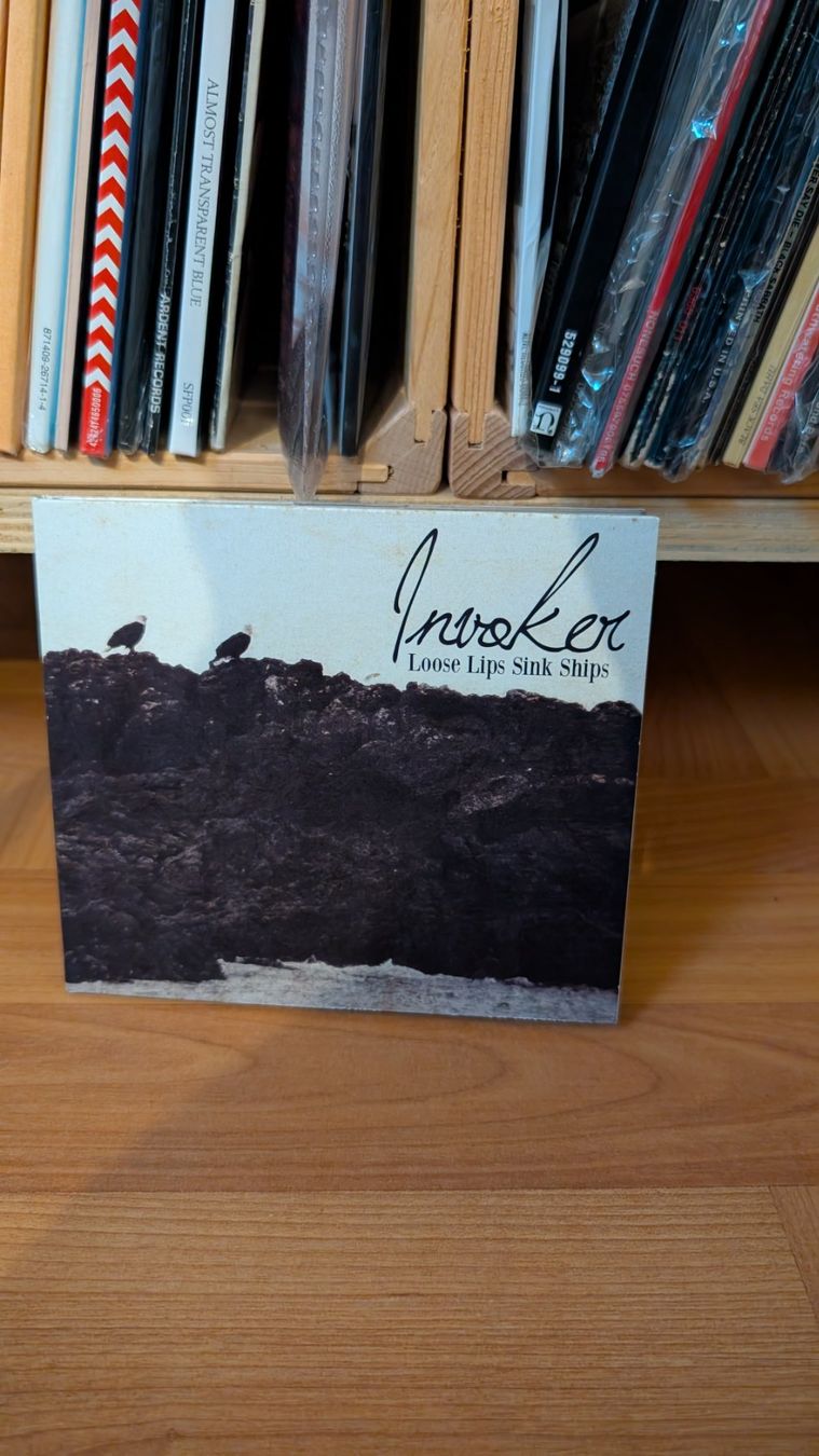 CD: Invoker - Loos Lips Sing Ships CD – Usato da Steinen venduto da beatstick