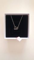 Swarovski collana cigno nero argentata