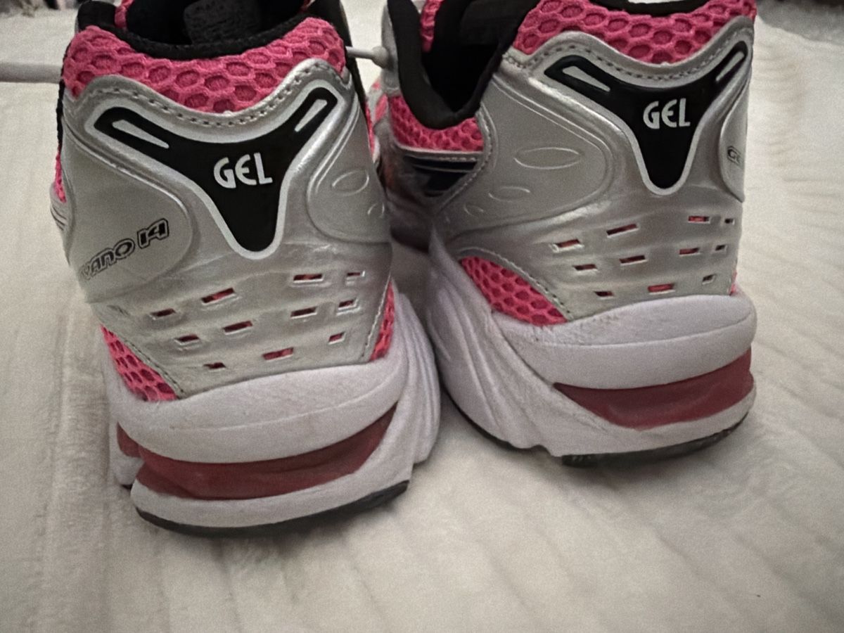 Herrenschuhe: Laufschuhe pink/silber Grösse 40.5 – Gebraucht aus Zürich von Richard_Sandy 4