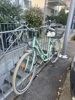 Damenvelo La Bicyclette hellgrün mit Korb gebraucht
